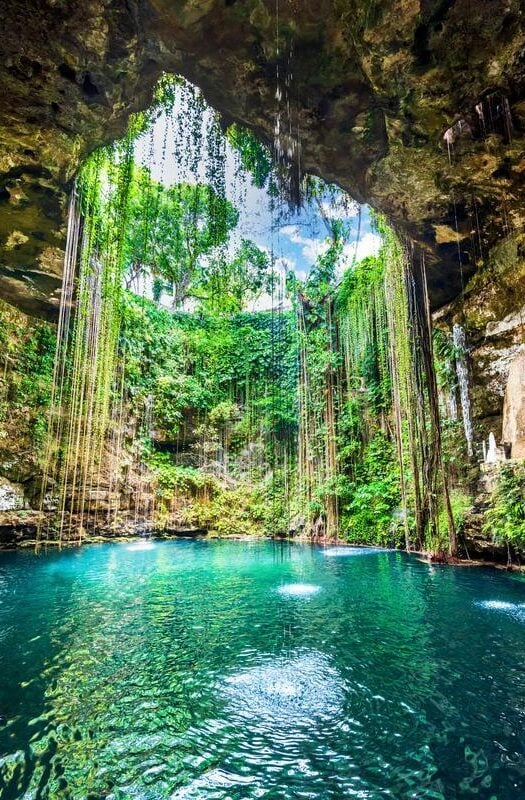 Ik-Kil Cenote, Yucatan Peninsula in Mexico