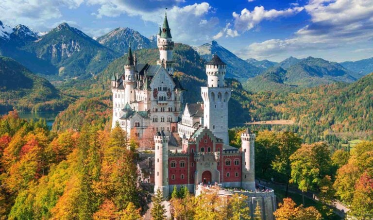 Neuschwanstein, Germany. Famous bavarian fairytale castle, autumn in Bavarian Alps, Bayern.