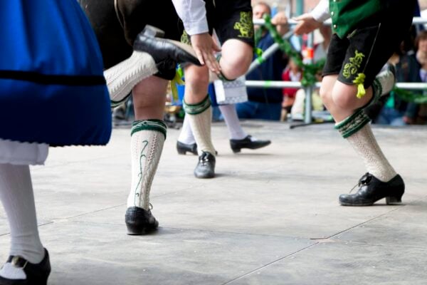 bavarian folk dance at oktoberfest in munich