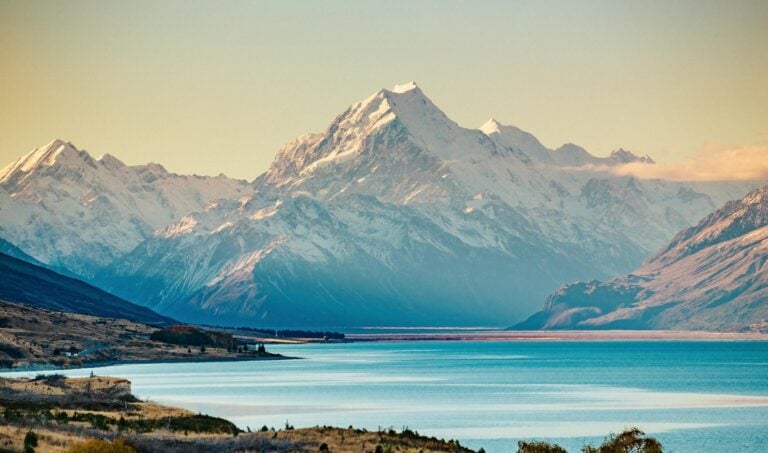 Road to Mt Cook, the highest mountain in New Zealand.