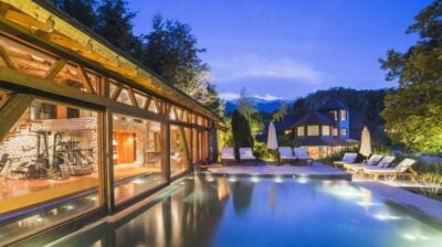 The outdoor pool and spa at Las Balsas hotel in Argentina