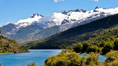 Views of a lake and mountains from Mallín Colorado, Chile